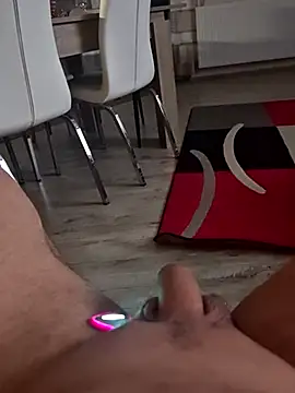 Szeltolo001 online show from 04/16/26, 09:50