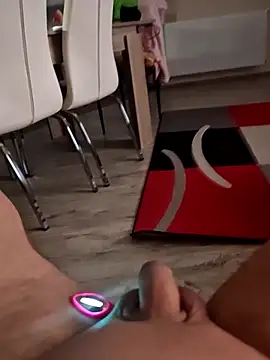 Szeltolo001 online show from 04/21/26, 01:42