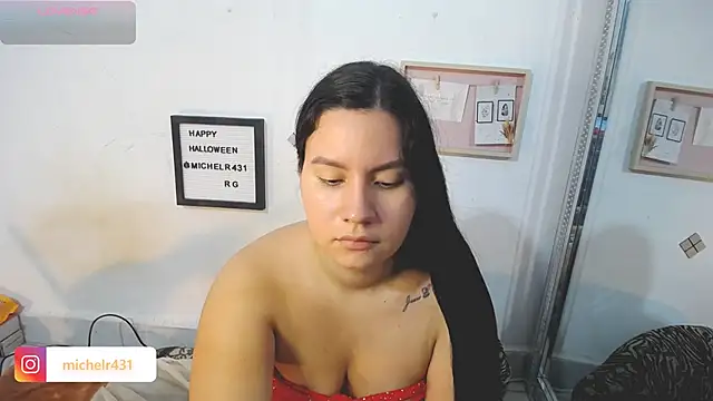 Mia  reys online show from 11/27/25, 12:07