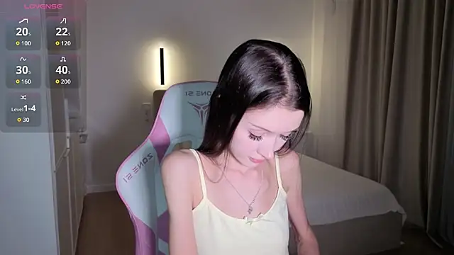 sweetiebones online show from 06/23/26, 06:39