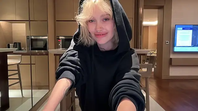 Golden Aline online show from 04/09/26, 03:50