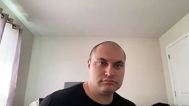 SluggishChase99 online show from 04/23/26, 03:47