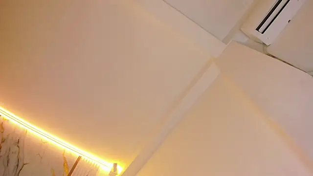 dahianthompson online show from 11/06/25, 08:32