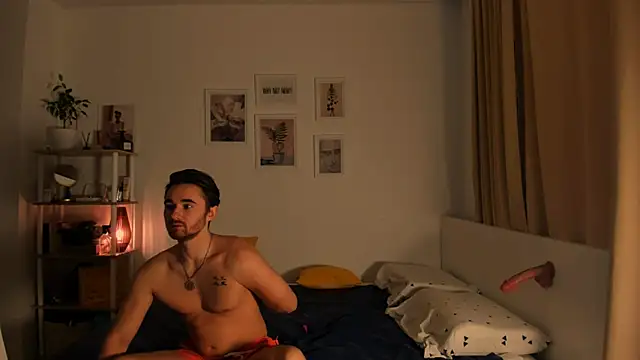  Lora Palmer online show from 12/13/24, 10:41