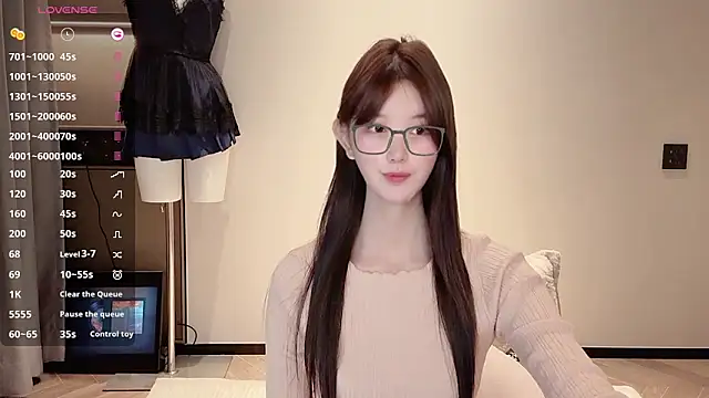 omaiiil online show from 11/25/25, 09:31