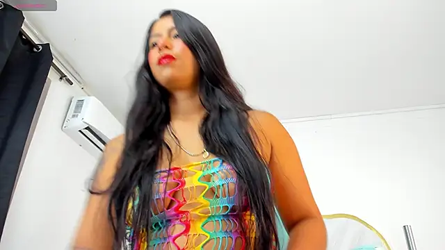 Snapshot of EmmaCrush chatting on 03/04/25, 08:38 EmmaCrush online show from 03/04/25, 08:38