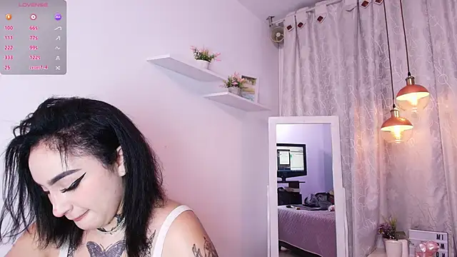 Snapshot of bella-green chatting on 12/30/24, 07:11 bella-green online show from 12/30/24, 07:11