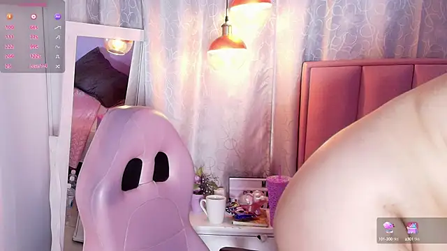 Snapshot of bella-green chatting on 01/11/25, 10:18 bella-green online show from 01/11/25, 10:18