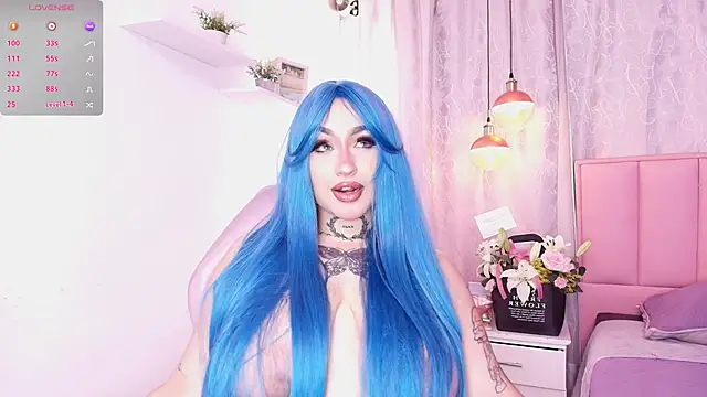 Snapshot of bella-green chatting on 03/13/25, 07:06 bella-green online show from 03/13/25, 07:06