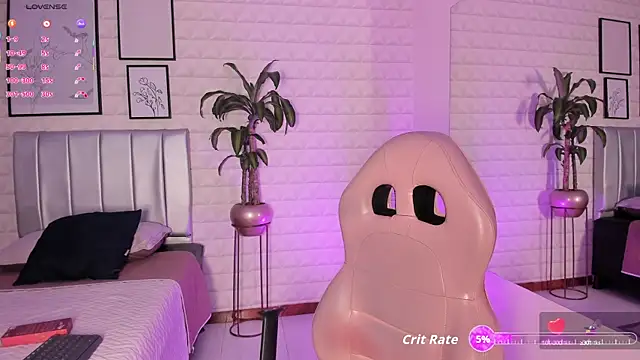 Snapshot of bella-green chatting on 09/30/25, 07:08 bella-green online show from 09/30/25, 07:08