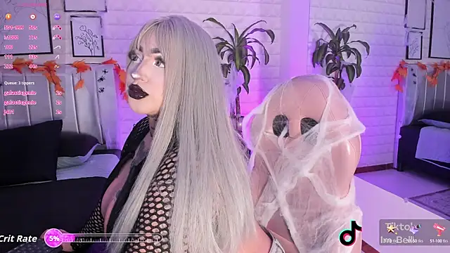 Snapshot of bella-green chatting on 10/10/25, 07:13 bella-green online show from 10/10/25, 07:13