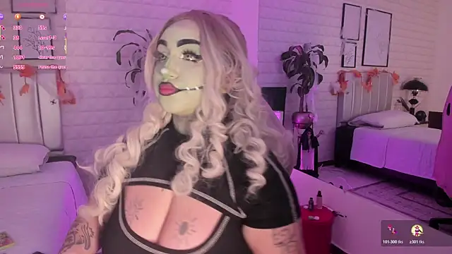 Snapshot of bella-green chatting on 10/24/25, 07:10 bella-green online show from 10/24/25, 07:10