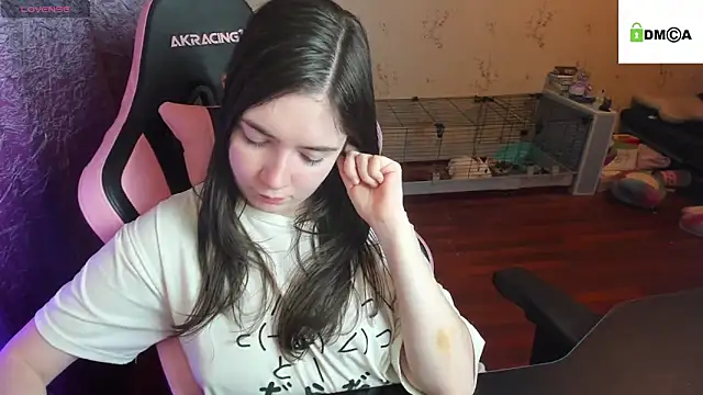 Crazy forest fairy online show from 12/21/25, 07:32