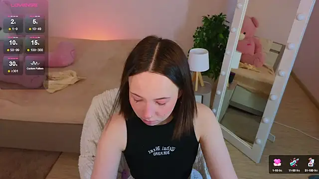 Hayle Hill online show from 03/16/25, 02:21