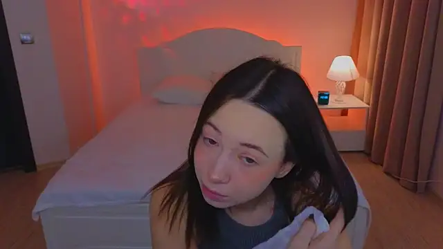 Hayle Hill online show from 11/18/25, 01:55