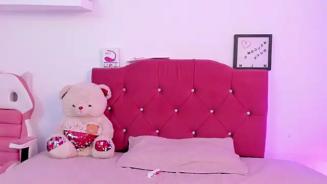 LucianaTomson online show from 01/15/25, 10:57