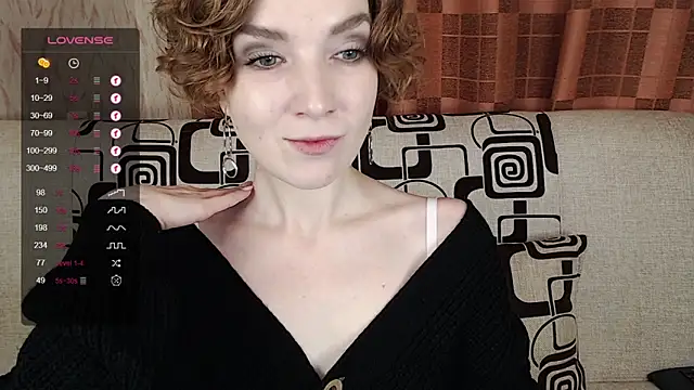 TinaWince online show from 11/29/25, 04:48