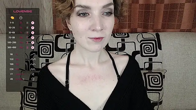 TinaWince online show from 12/21/25, 04:52