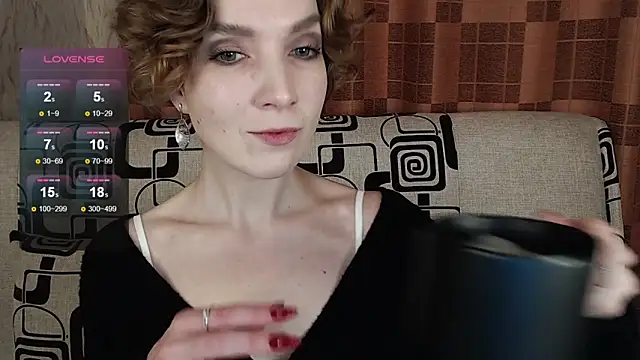 TinaWince online show from 02/02/26, 04:33