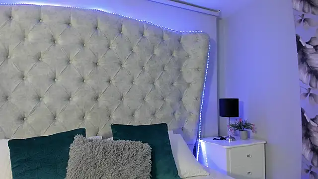 dafne bss online show from 12/23/25, 05:38