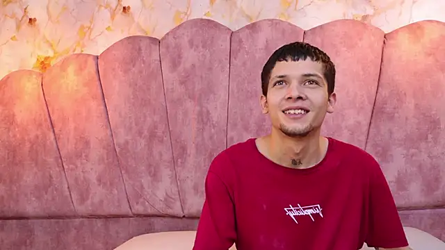 kendalltaylorr online show from 10/26/25, 12:22