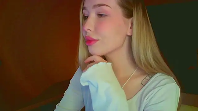 Snapshot of mia_raspberrie chatting on 01/29/25, 10:11 mia raspberrie online show from 01/29/25, 10:11