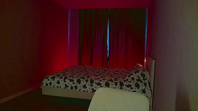 Snapshot of mia_raspberrie chatting on 03/16/25, 04:30 mia raspberrie online show from 03/16/25, 04:30