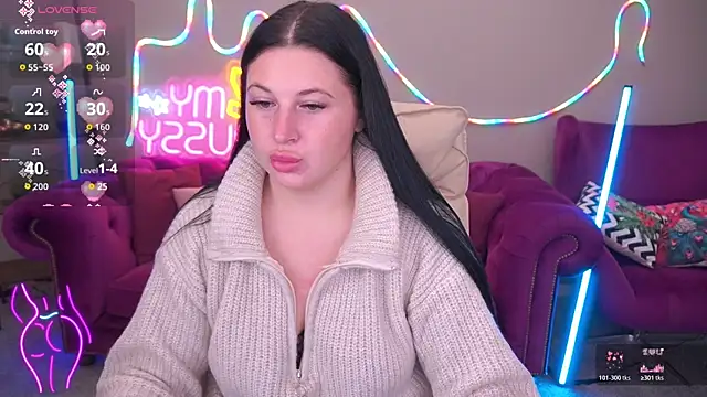 Snapshot of ArianaDarkk chatting on 11/07/25, 04:51 ArianaDarkk online show from 11/07/25, 04:51