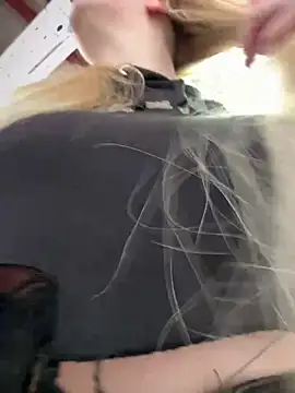 Snapshot of Teya_moon_ chatting on 02/01/25, 12:16 Teya moon  online show from 02/01/25, 12:16