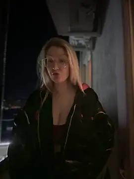 Snapshot of Teya_moon_ chatting on 03/06/25, 02:30 Teya moon  online show from 03/06/25, 02:30