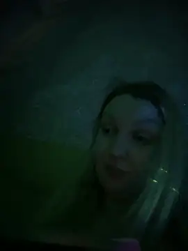 Snapshot of Teya_moon_ chatting on 03/20/25, 10:18 Teya moon  online show from 03/20/25, 10:18