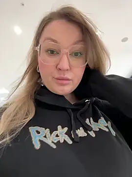 Teya moon  online show from 01/19/26, 11:03