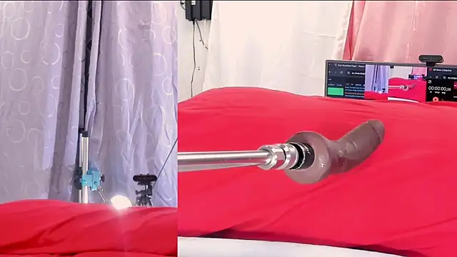 Snapshot of Criistal_Thompson chatting on 11/04/25, 11:42 Criistal Thompson online show from 11/04/25, 11:42