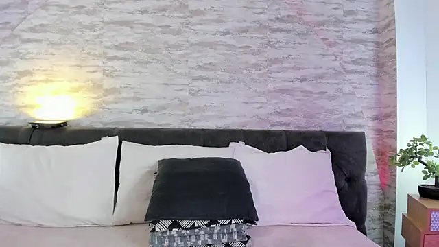 Anneth  M online show from 09/08/25, 07:46