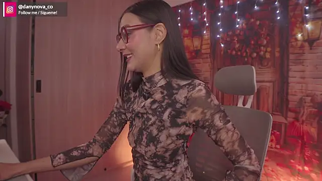 DanyNova Co online show from 11/18/25, 09:08