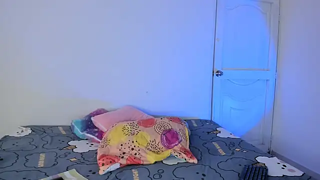 thamara26 online show from 11/18/25, 11:14