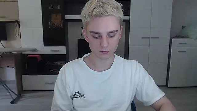 angryzan online show from 03/06/25, 07:47