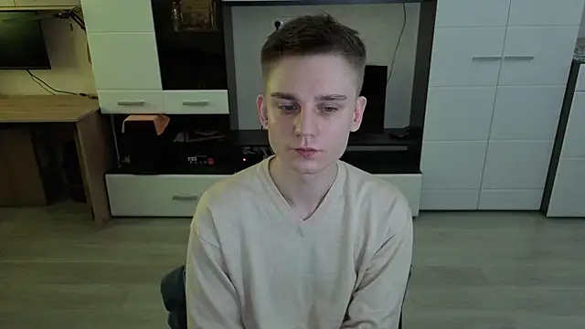 angryzan online show from 04/22/26, 06:16