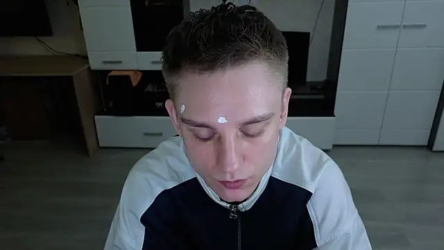 angryzan online show from 04/24/26, 08:39