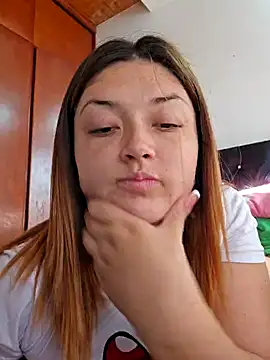 Snapshot of Sofia_Queen17 chatting on 02/02/25, 01:08 Sofia Queen17 online show from 02/02/25, 01:08