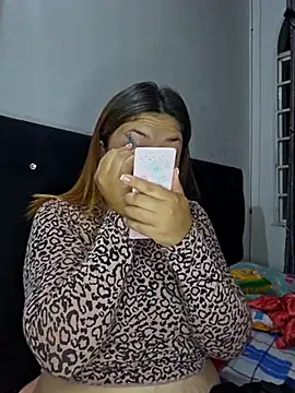 Snapshot of Sofia_Queen17 chatting on 03/22/25, 10:28 Sofia Queen17 online show from 03/22/25, 10:28