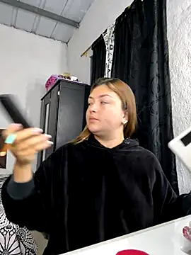 Sofia Queen17 online show from 12/05/25, 11:08