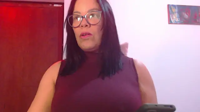 Snapshot of sofia_lopez76 chatting on 01/23/25, 03:01 sofia lopez76 online show from 01/23/25, 03:01