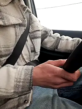 Snapshot of Zeefy chatting on 01/01/25, 10:32 Zeefy online show from 01/01/25, 10:32