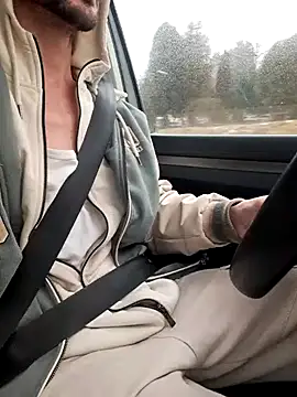 Snapshot of Zeefy chatting on 01/07/25, 08:13 Zeefy online show from 01/07/25, 08:13