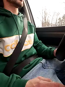 Snapshot of Zeefy chatting on 02/24/25, 07:55 Zeefy online show from 02/24/25, 07:55