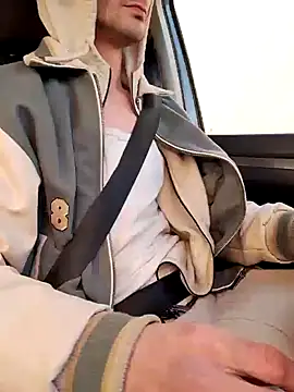 Snapshot of Zeefy chatting on 03/05/25, 07:16 Zeefy online show from 03/05/25, 07:16