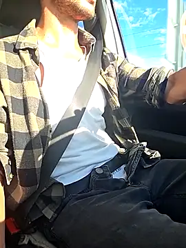 Snapshot of Zeefy chatting on 09/28/25, 01:38 Zeefy online show from 09/28/25, 01:38