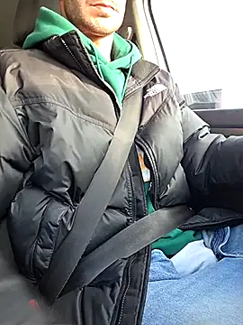 Snapshot of Zeefy chatting on 11/09/25, 07:50 Zeefy online show from 11/09/25, 07:50