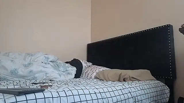 Snapshot of hailzeffn chatting on 10/01/25, 04:02 hailzeffn online show from 10/01/25, 04:02